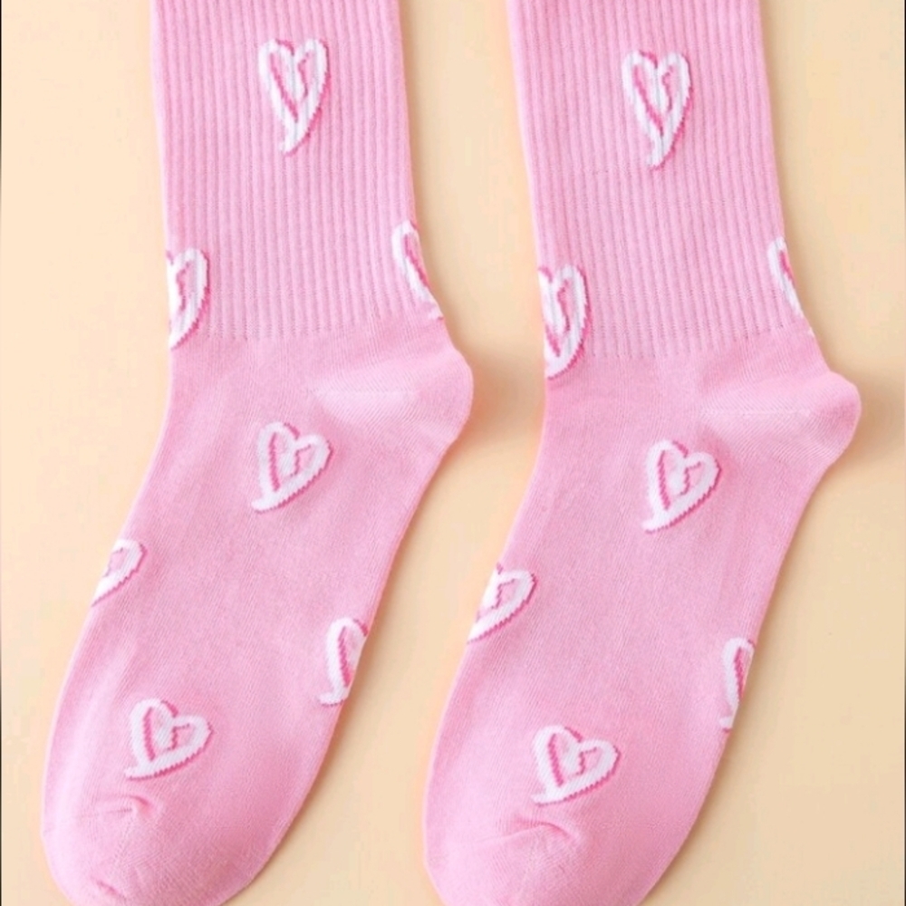 Charming Pink And White Hearts Mid-calf Socks